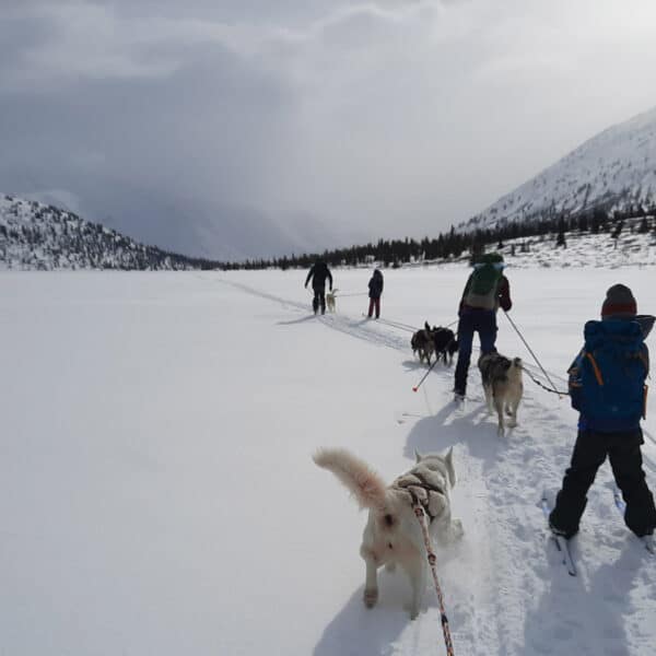 YUSKI-SKI-JO-BONNEVILLES-LAKES-2